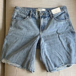 ✨NEW W TAGS✨ Hollister Faded Blue Denim Shorts